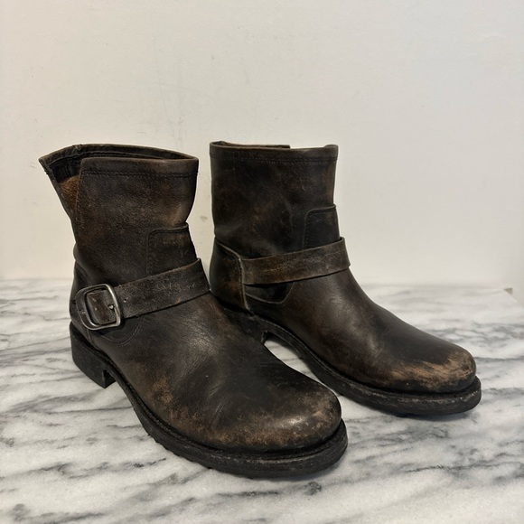 Frye Shoes - Frye veronica Brown /Black Leather Boots womens sz 8